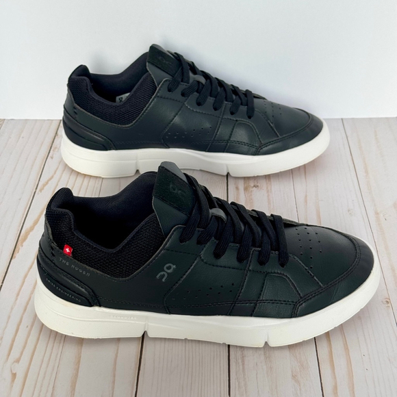 ON Running THE ROGER Clubhouse Women's Tennis Shoe, Navy, sz 7 sneaker - Picture 3 of 9